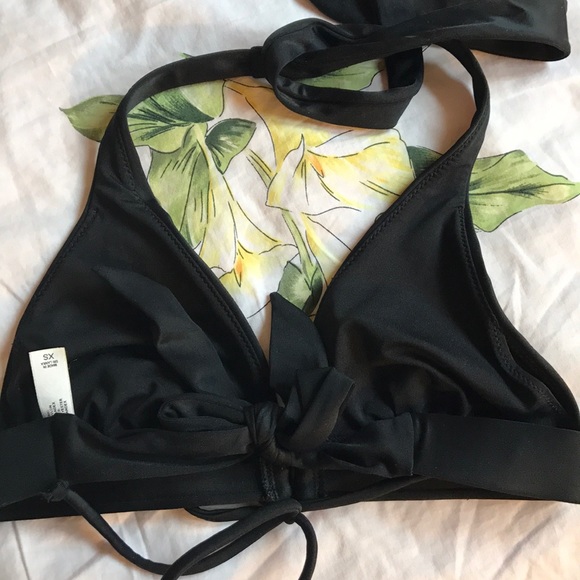 Black Victoria's Secret Bikini Top - Picture 3 of 4